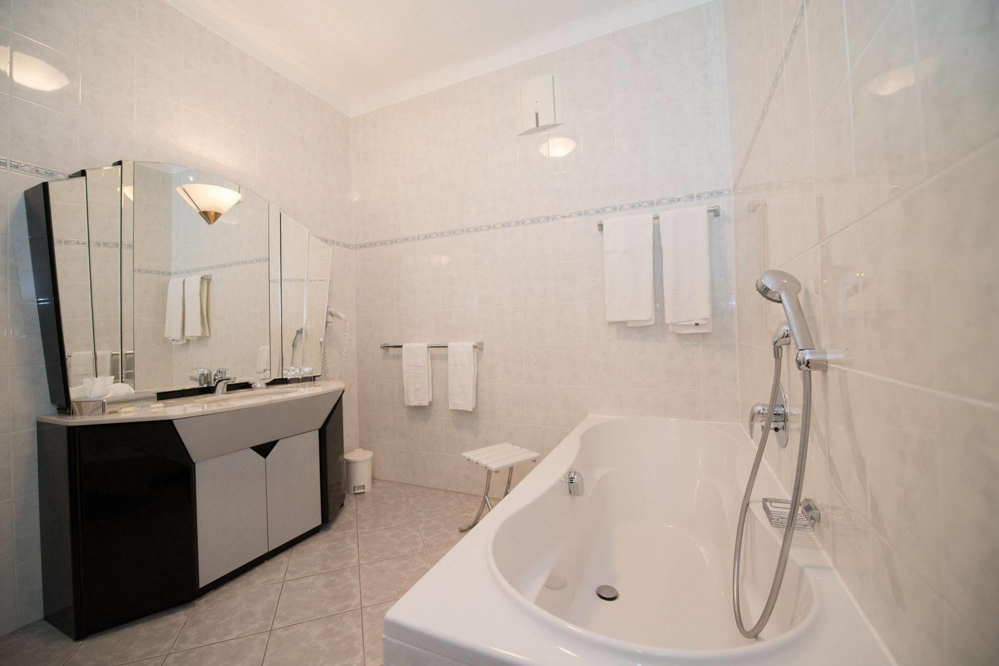 Parkhotel Styria Steyr Exterior foto
